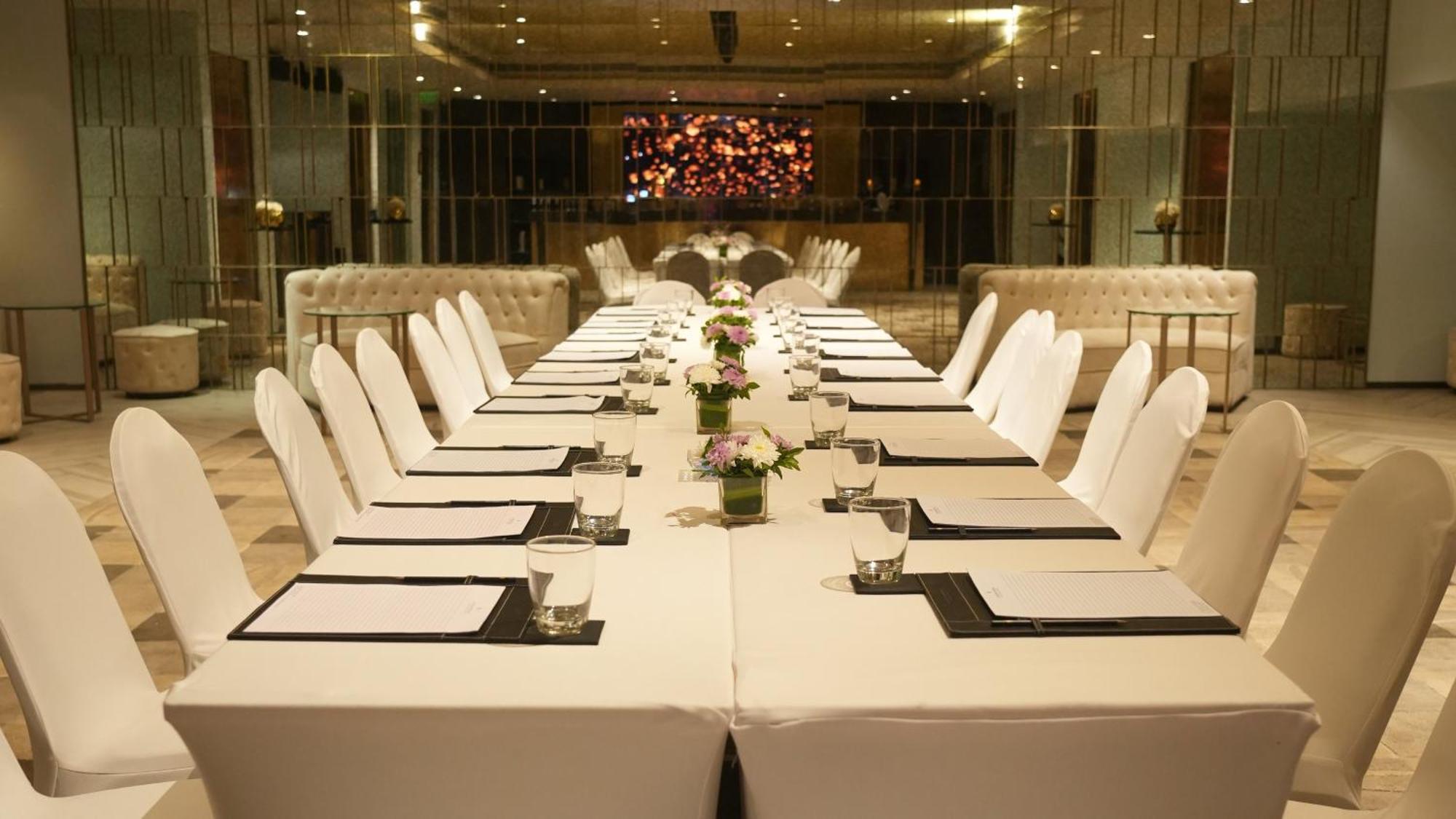 Hotel Intercontinental Marine Drive Mumbai By Ihg Exterior foto